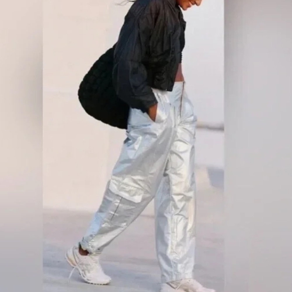 Free People METALLIC SILVER cargo pants - Picture 3 of 5